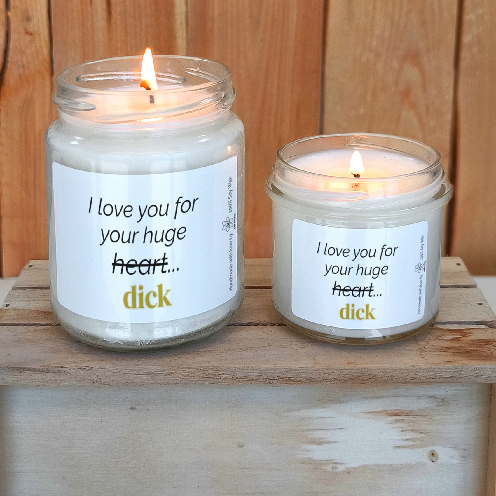 Ароматна соева свещ с надпис „I love you for your huge heart...“ — подарък от Gift Theory